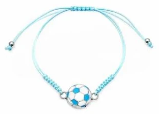 Pulsera de hilo celeste con pelota de futbol celeste y blanca